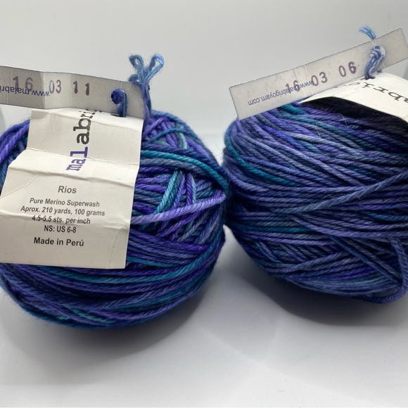 NWT 2 Cakes Malabrigo Rios “Azules” 100% Merino Worsted Wt. Yarn. Made in Peru - Picture 5 of 10